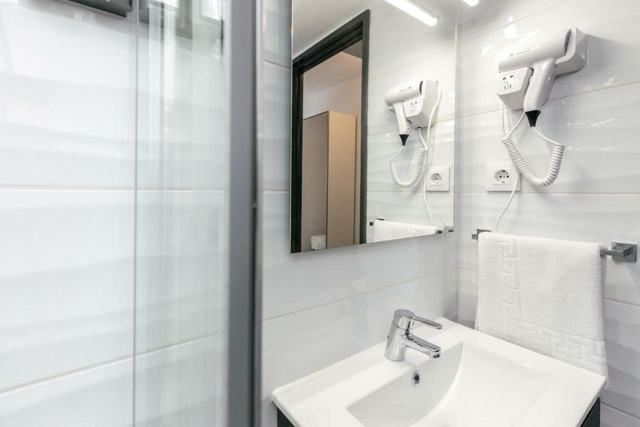 Empuria Beach D-Luxe Емпуриабрава Екстериор снимка